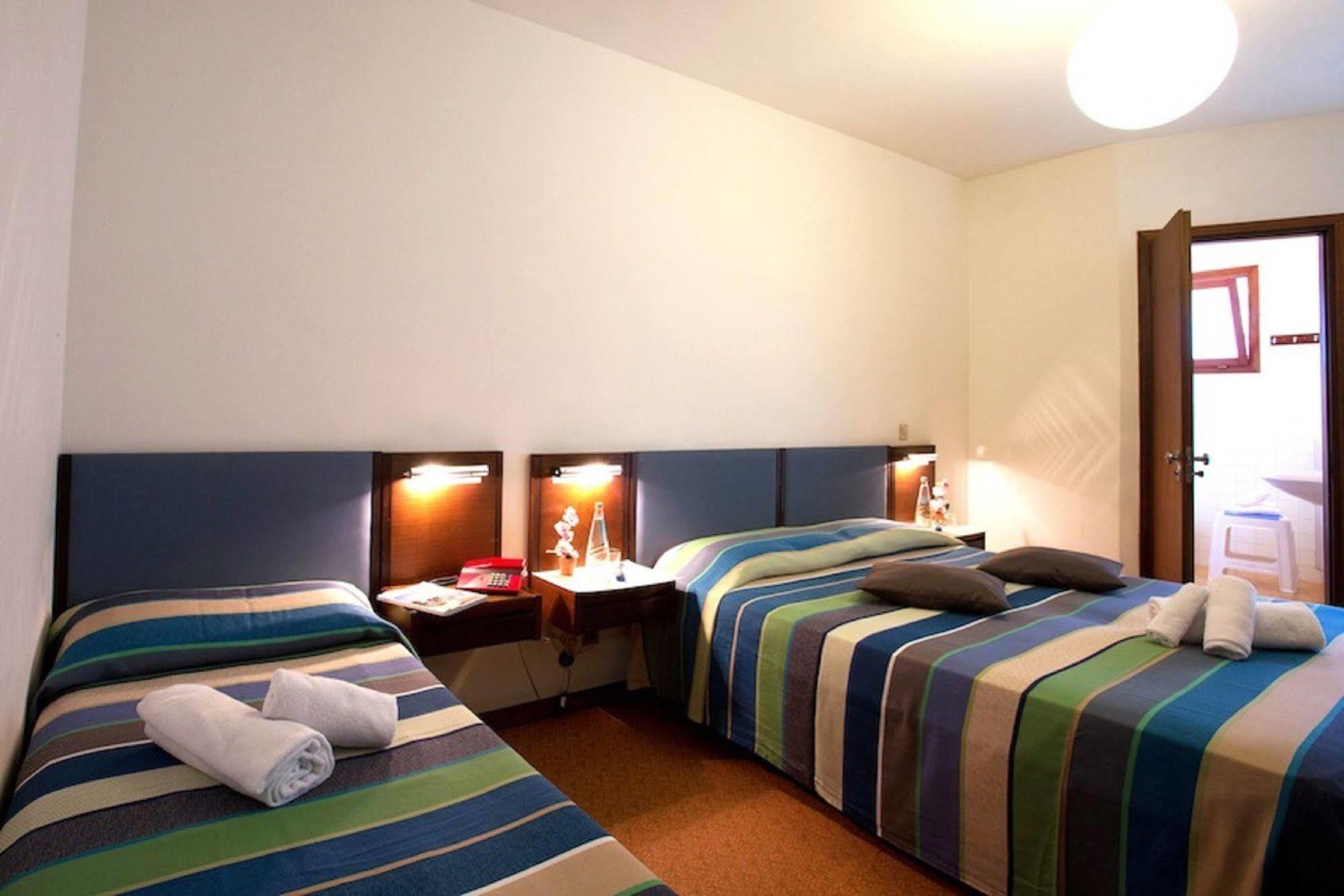 Hotel Plaza 3*