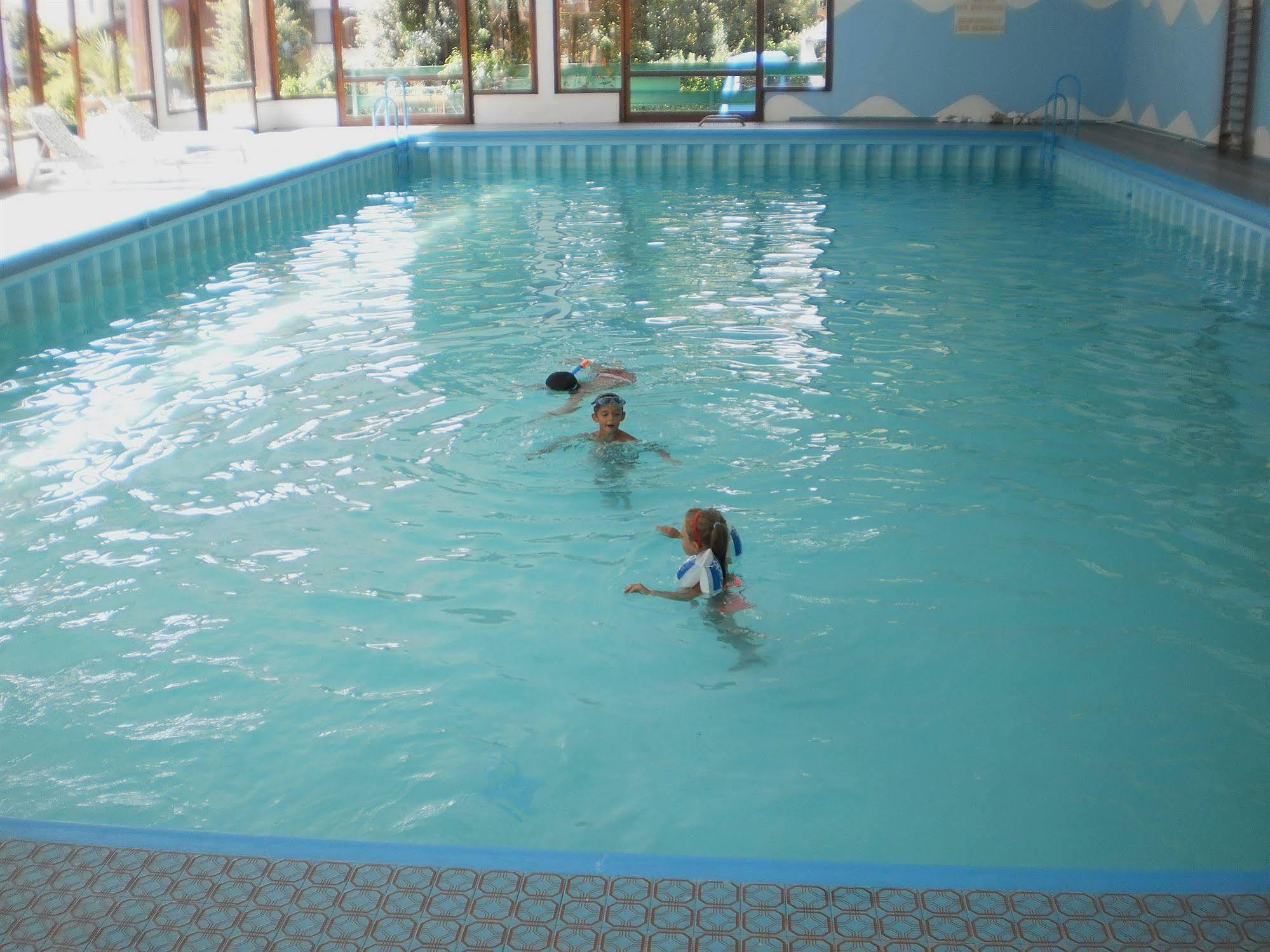 Plaza 3*